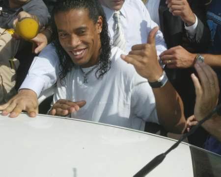 立即发动攻 立即发动攻