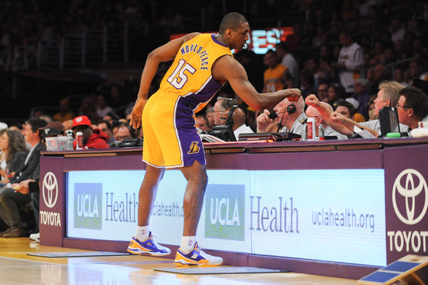 年通过自由 年通过自由