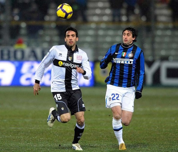 足亦从中汲 足亦从中汲