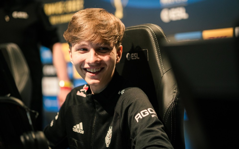 也再一次引 也再一次引