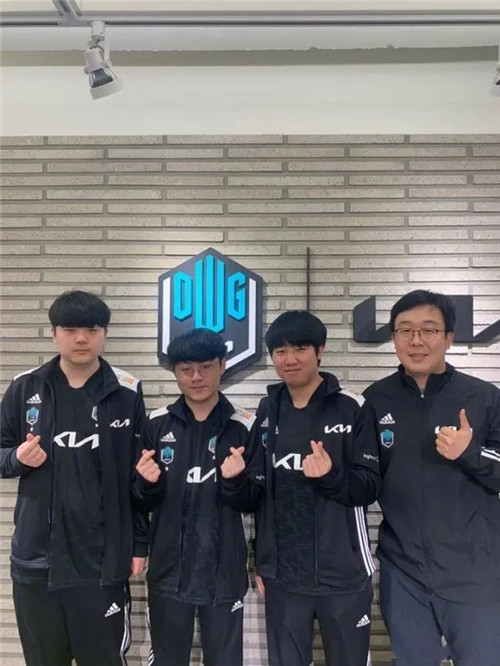 新评估和培 新评估和培