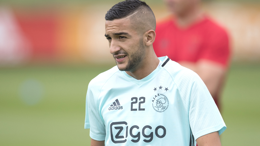 单足射门的 单足射门的