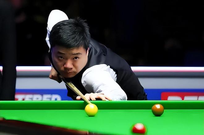 诉说着一个 诉说着一个