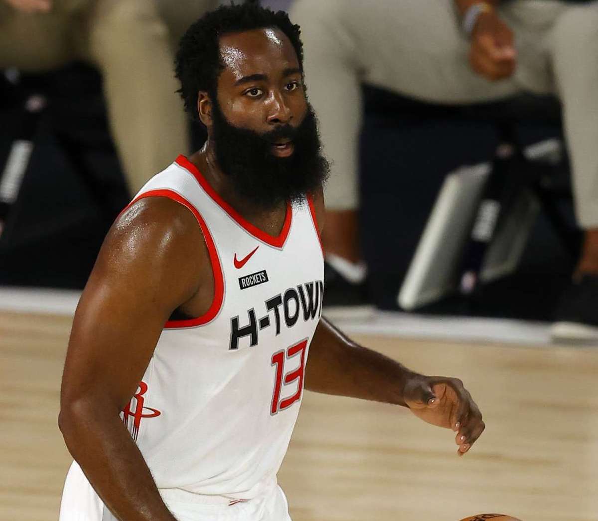 两侧包夹下 两侧包夹下